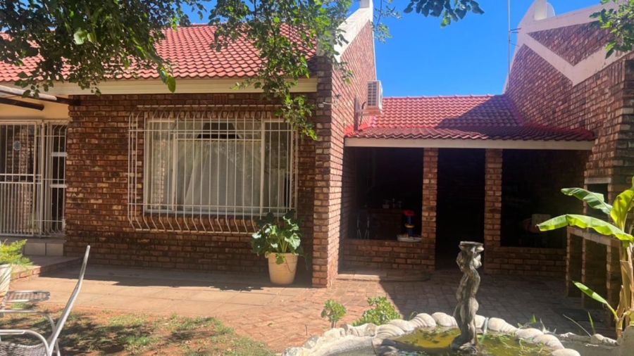 3 Bedroom Property for Sale in Camelot Northern Cape